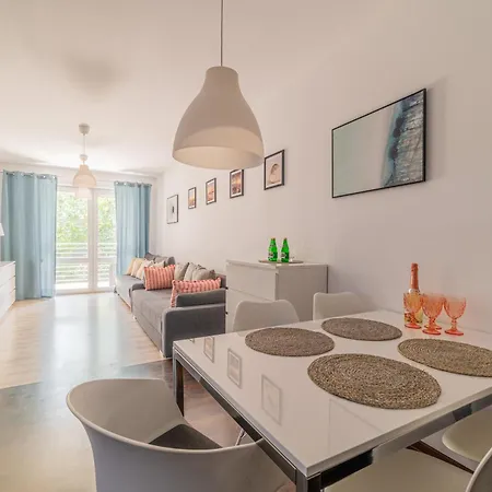 Horyzont Apartamenty-Portowa Sunshine Kolobrzeg Exterior photo